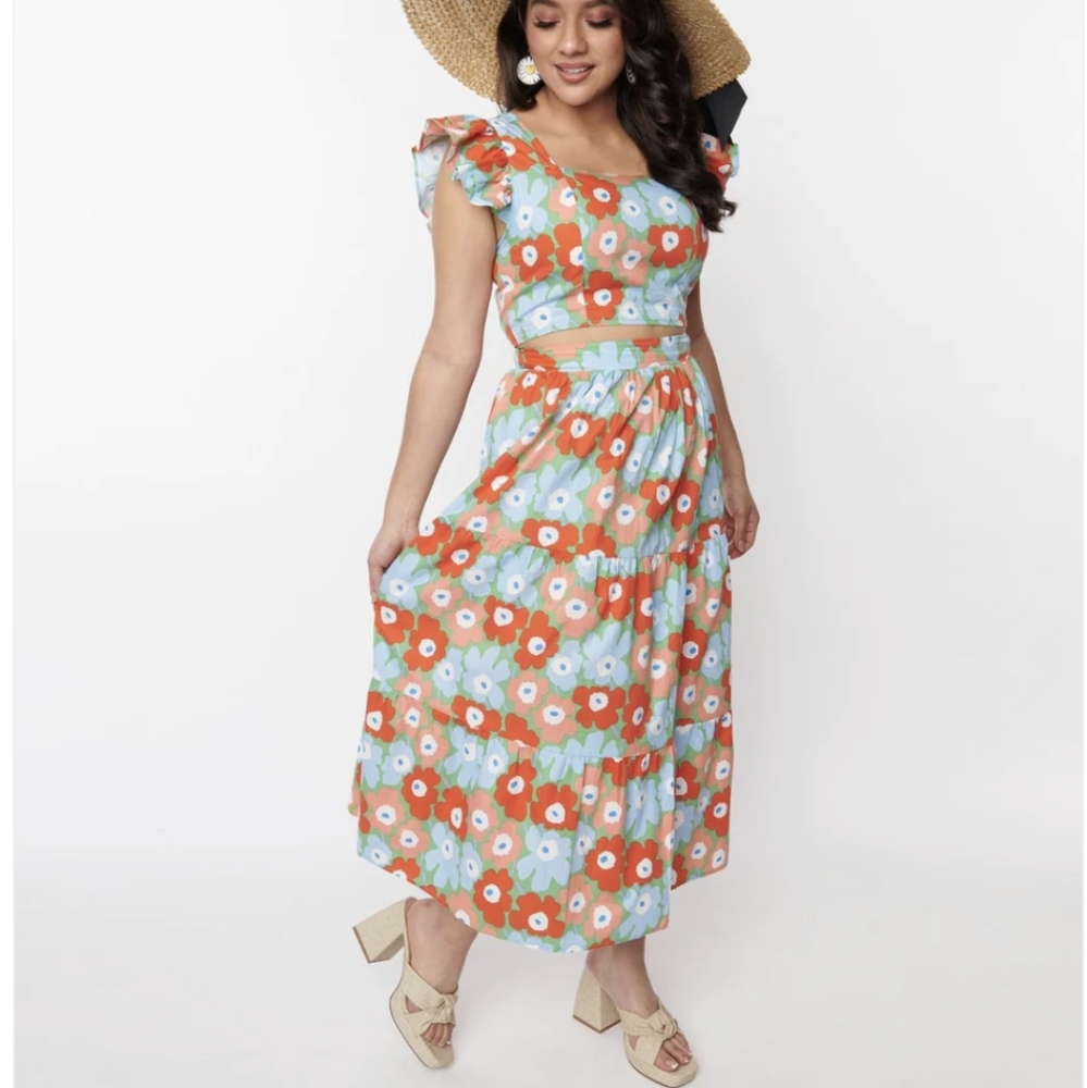 Baevely Tiered Floral Print Midi Skirt with Pockets similar to Merimekko Medium
